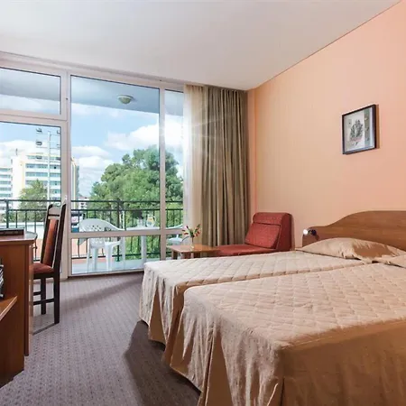 Flamingo Hotel 3*