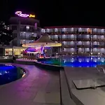 Flamingo Hotel