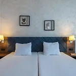 Flamingo 3*