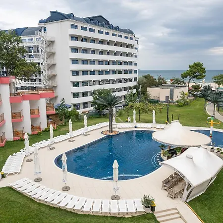 Flamingo 3*