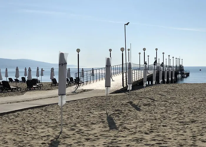 Flamingo 3* Slantschew brjag